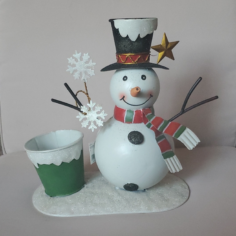Large Metal Nostalgic Snowman Holiday Decor with Scarf and Hat